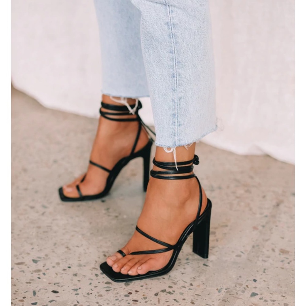 Billini Chayenne Heels